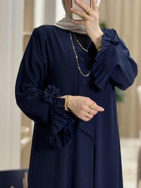 عباية ببيونه