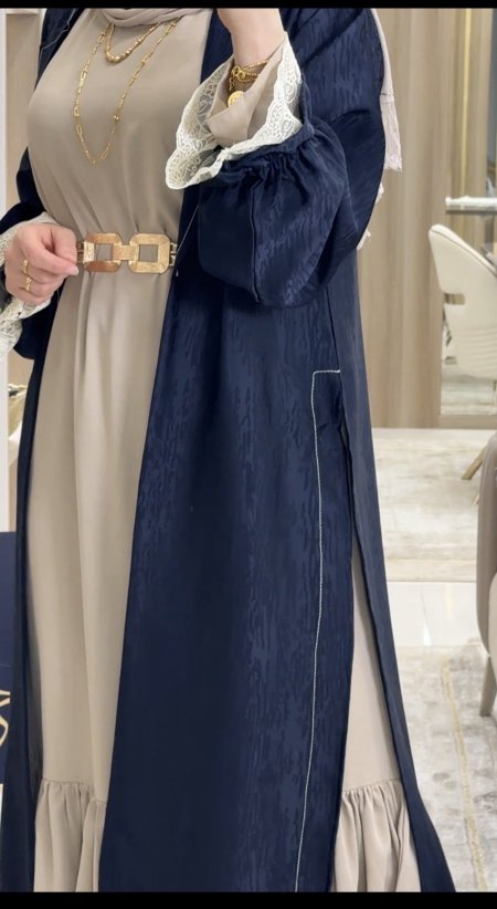 عبايه كشكش ( بدون البيسك و الحزام)