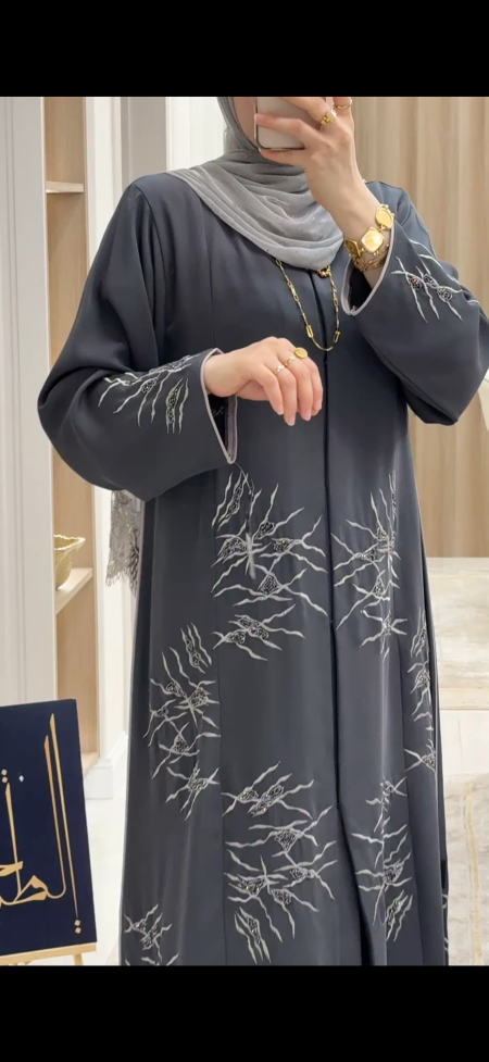 عبايه تطريز مع سترس