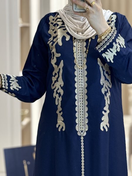 جلابيه مصريه بتطريز خفيف 9405