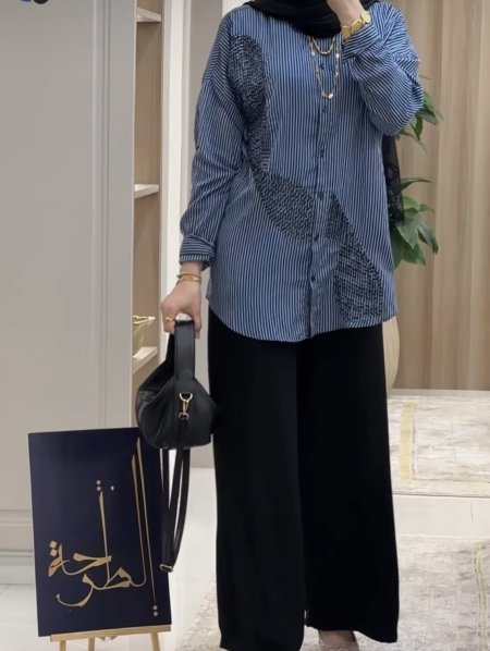 قميص مخطط مع سترس اسود 9424